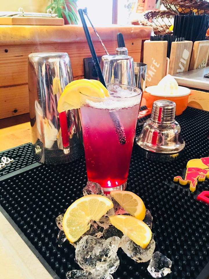 Cafe Savio - Cocktails, Getränke und Stimmung